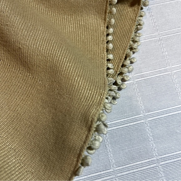 Strut & Bolt Tan Dramatic Statement Ruffle Sleeve Top Women's L Mob Wife - Picture 10 of 13